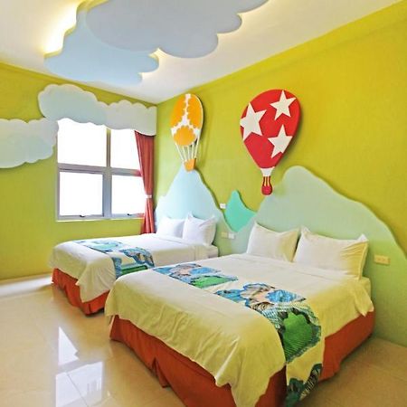 Fun Trip - Little Castle & Oscar B&B Taitung Exterior foto