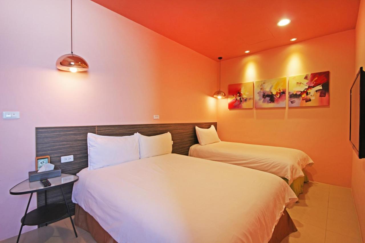 Fun Trip - Little Castle & Oscar B&B Taitung Exterior foto