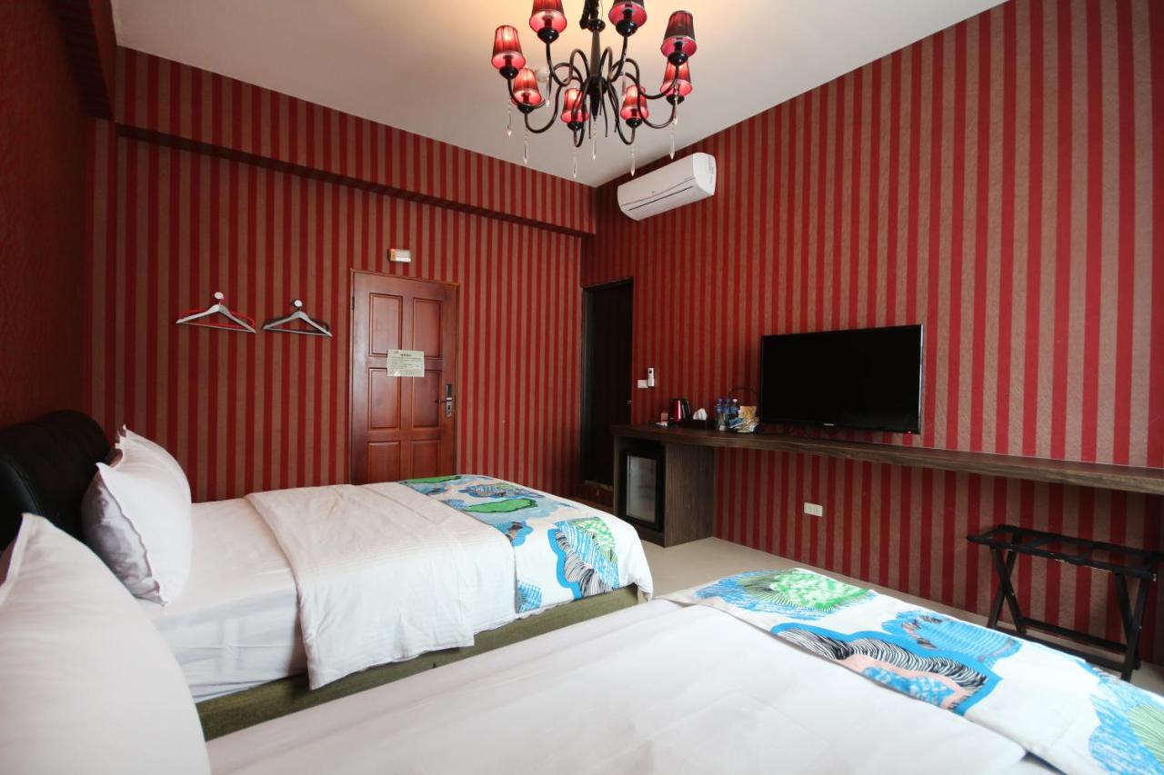 Fun Trip - Little Castle & Oscar B&B Taitung Exterior foto