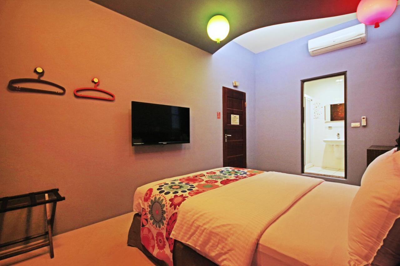Fun Trip - Little Castle & Oscar B&B Taitung Exterior foto