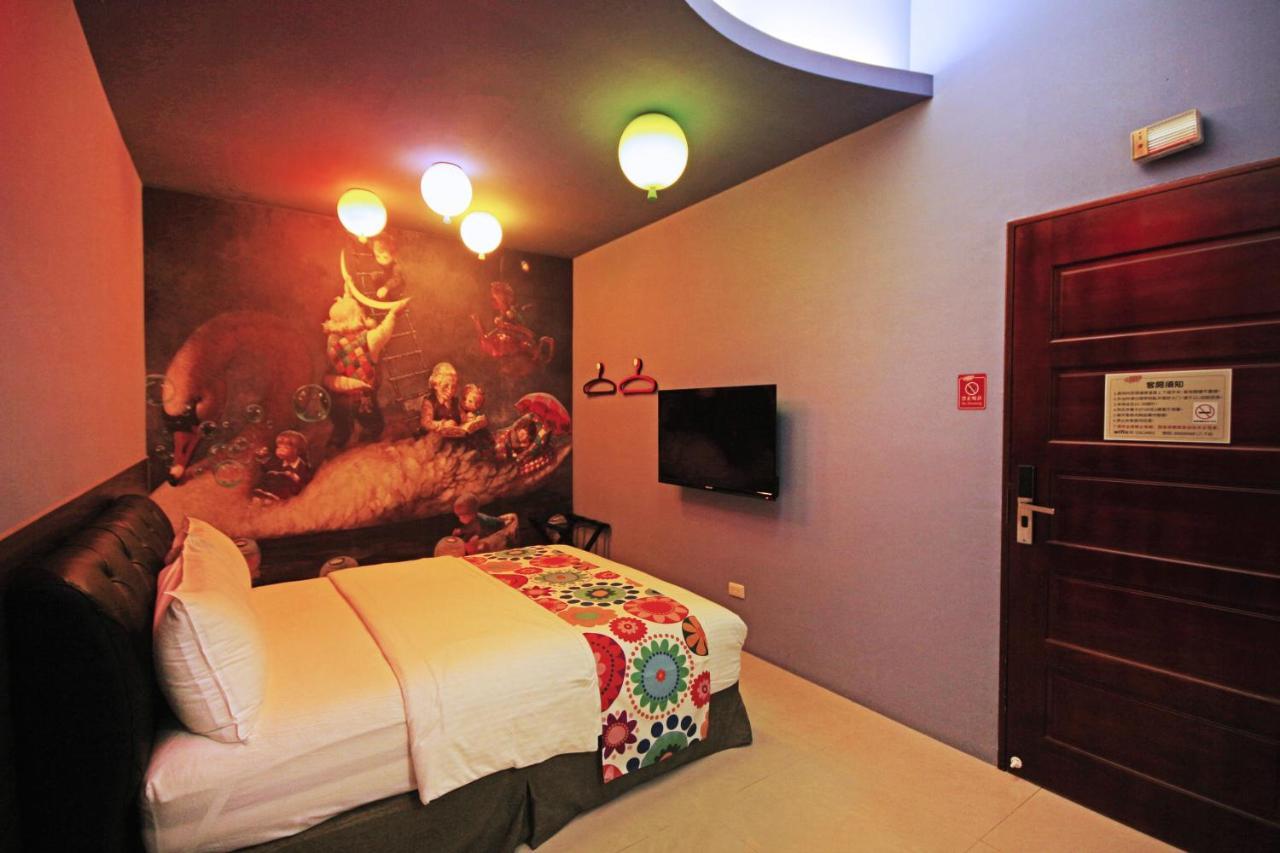 Fun Trip - Little Castle & Oscar B&B Taitung Exterior foto